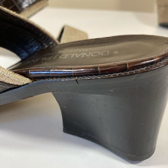 DONALD PLINER CROC EMBOSSED LEATHER & Canvas Women’s open toe sandals size 9 GUC - Picture 9 of 16